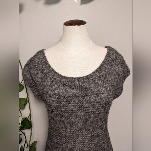 AE Women's Sweater Shirt - Picture 3 of 5